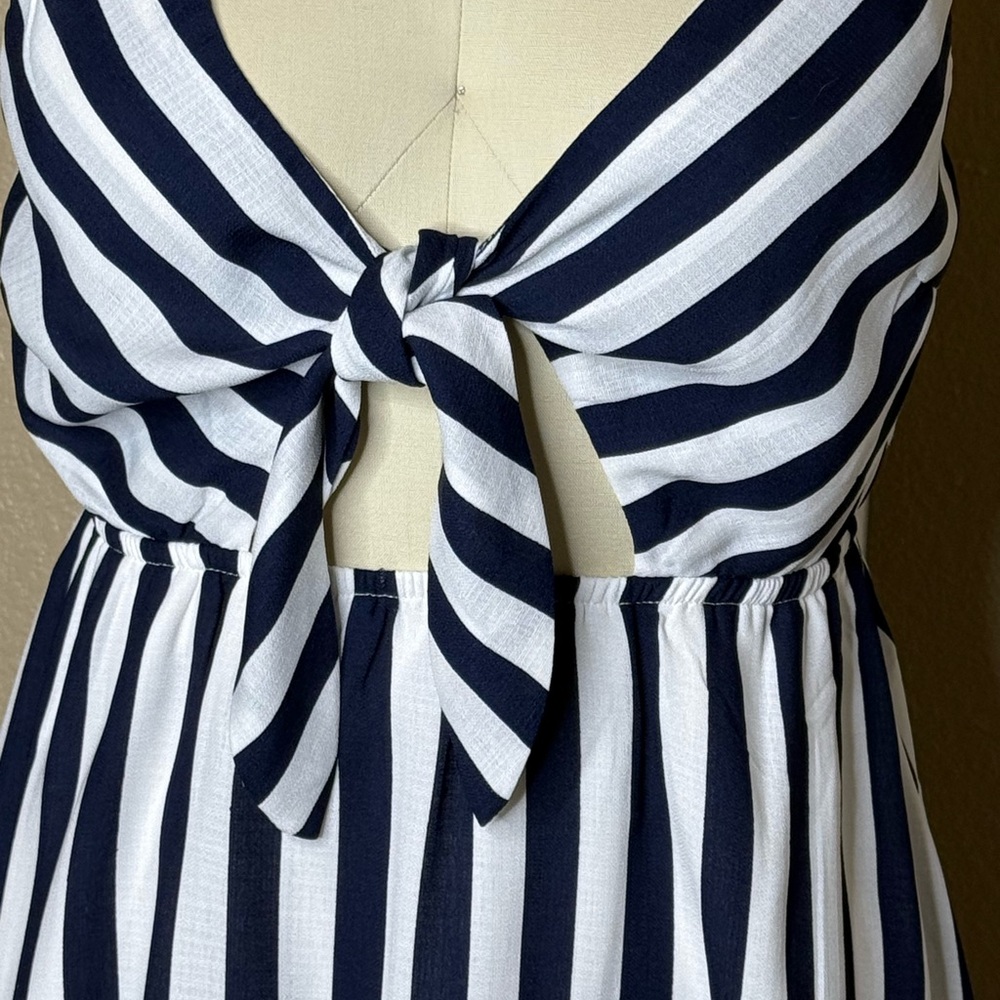 Papaya Striped Tie-Front‎ Dress - Picture 2 of 8